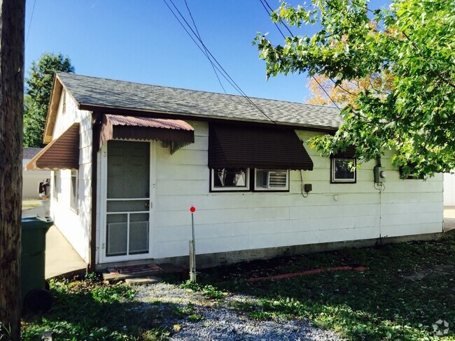 Building Photo - 2015 Herbert St Rental