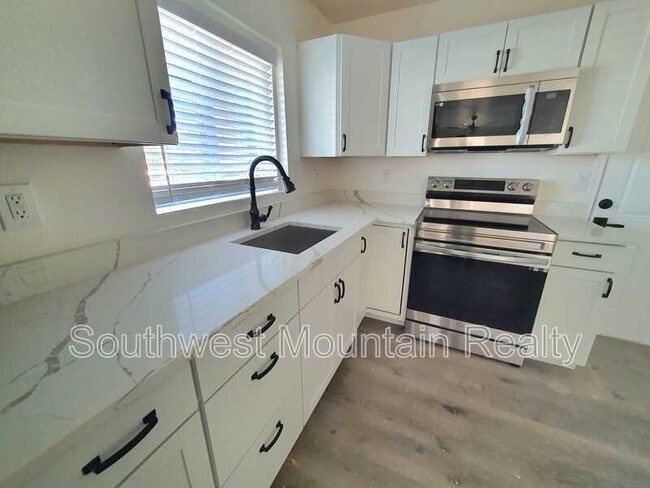 Photo - 7404 N 62nd Ave