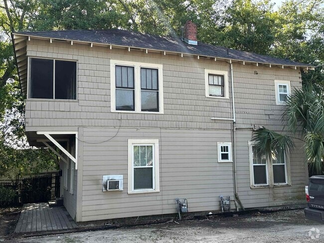 Building Photo - 1239 N Adams St Rental