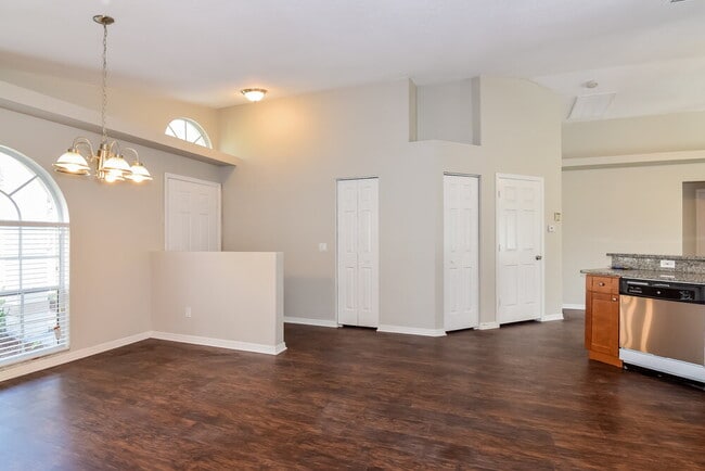 Photo - 4502 Netherwood Dr