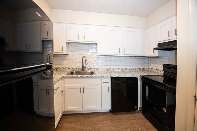 Deane Hill Apartments