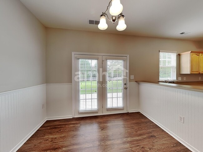 Photo - 4003 Semmes Ln