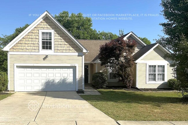 Building Photo - 15232 De Havilland Dr