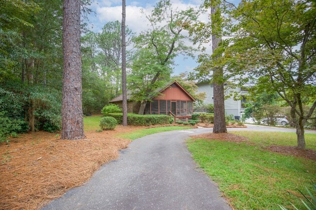Building Photo - Cottage life in Southern Pines Rental