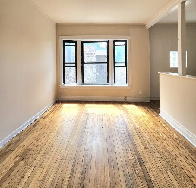 Photo - 1909 W Foster Ave Unidad 2