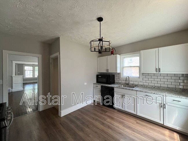 Photo - 8203 Denison Ave Unit (Right Side)