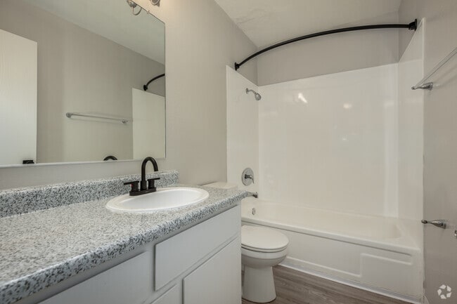 3BR, 2BA - 1,074SF - Second Bathroom