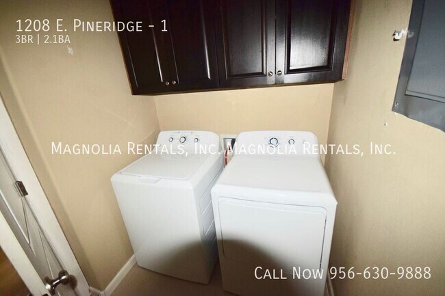 Photo - 1208 E Pineridge Ave Unit 1