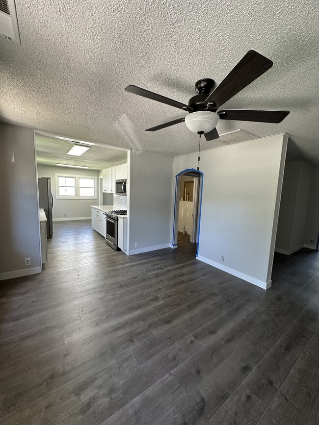 Entrance - 240 W 8th Ave Casa