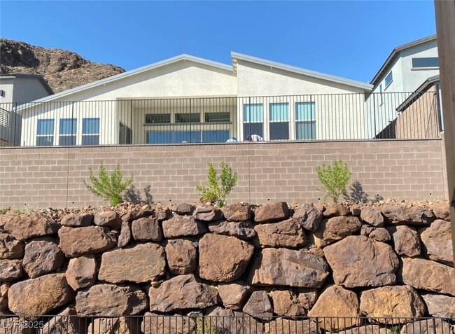 Building Photo - 1988 Canyon Highlands Dr Rental