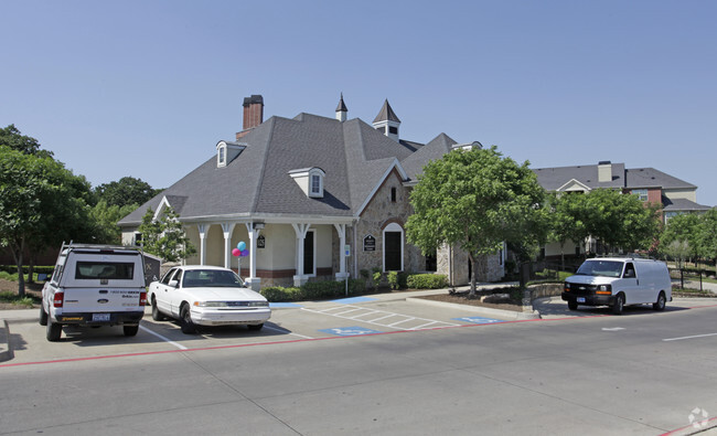 Building Photo - Murdeaux Villas Rental