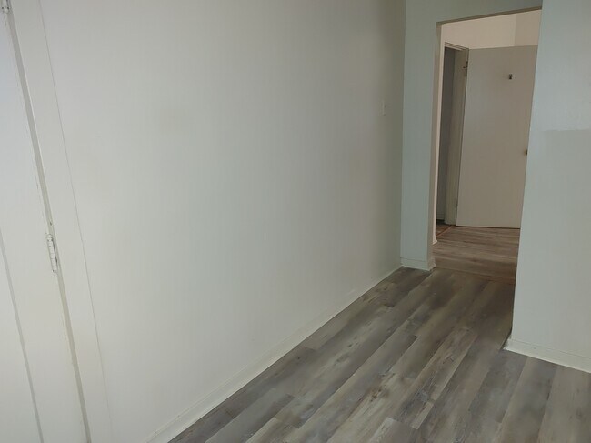 Photo - 206 Hazelwood Ave