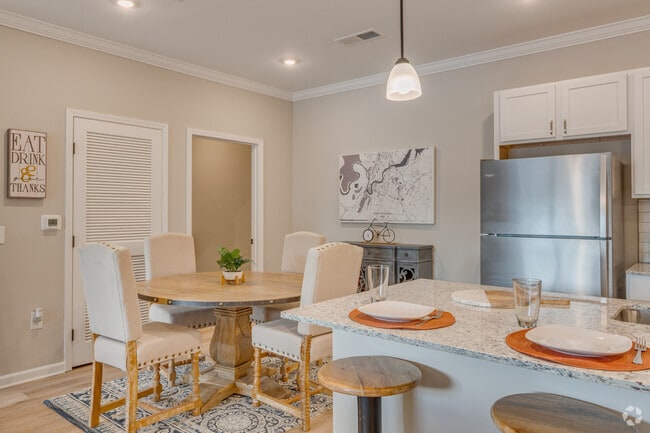 Slate - Dining Area