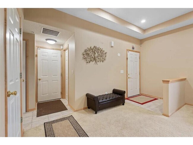 Photo - 5225 Holly Ln N