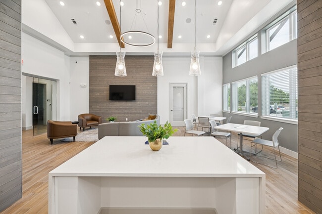 Photo - Vista at Silver Oaks