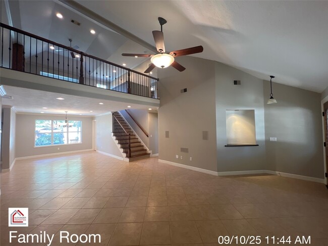 Photo - 903 Sugarfield Ct