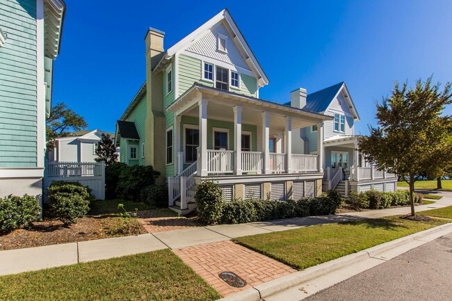 Building Photo - Introducing Your Dream Home in Norfolk: Elegant 3-Bedroom, 2.5-Bath Haven on 2 Floors