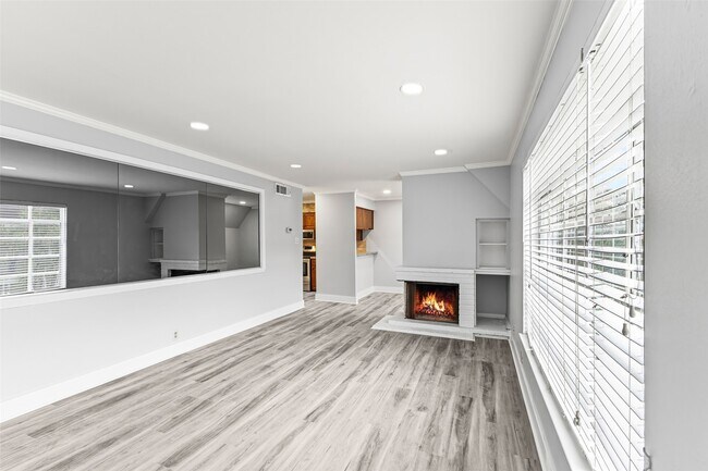 Photo - 2501 Marilee Ln Unit 4