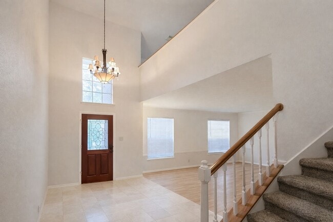 Photo - 2630 Lakeway Dr