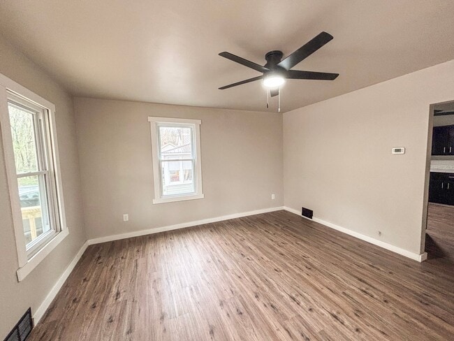 Photo - 489 Evergreen Rd Unit 489A Evergreen Rd