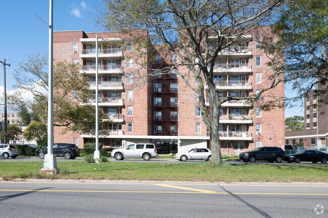 Photo - Seagirt Apartments