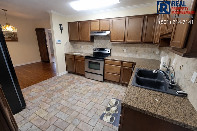 Photo - 130 Sheridan Rd