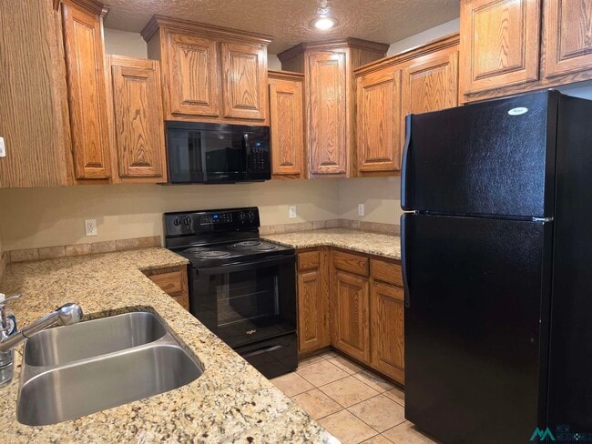 Photo - 2517 Ross St