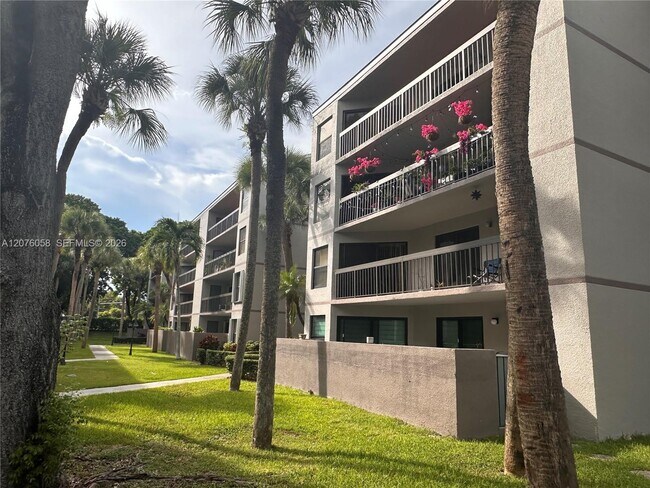 Photo - 8810 SW 132nd Pl Unit 401DN