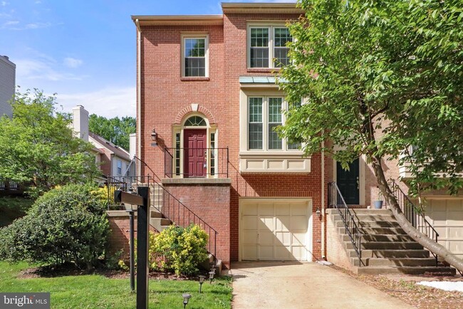 Photo - 3860 Inverness Rd Townhome