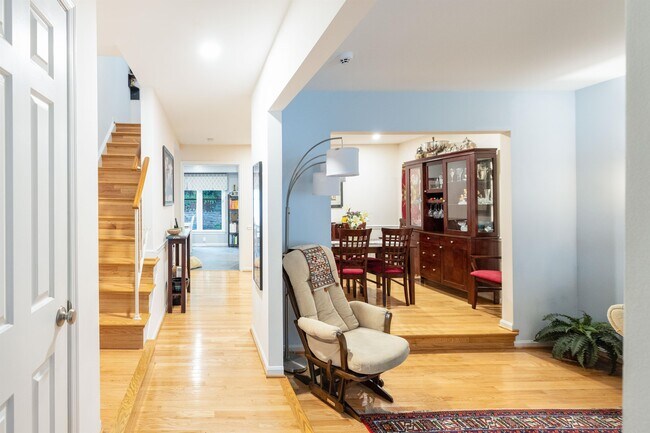 Photo - 9843 Campbell Dr