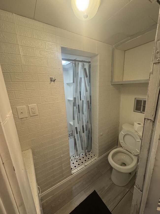 Photo - 515 Crouse St Unit 1