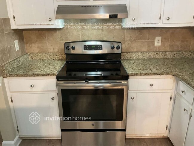 Photo - 2381 Cedar Dr