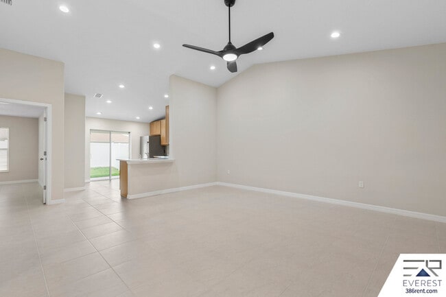 Photo - 12 Llovera Pl