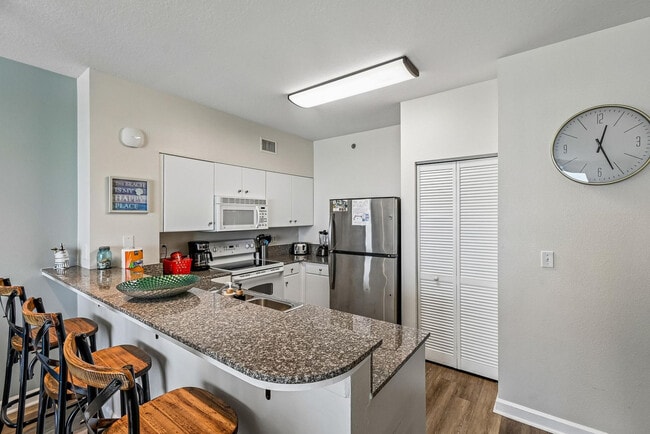 Photo - 9896 S Thomas Dr Unit SI ID1523365P