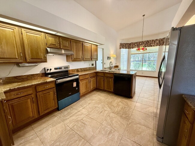 Photo - 124 Estates Cir