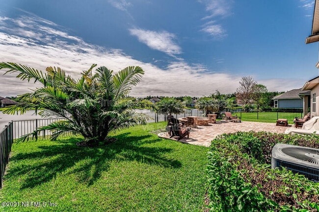 Photo - 115 Rockcreek Dr