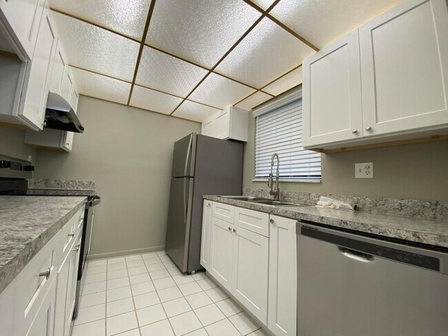 Building Photo - 2050 N Congress Ave Unit 104 Rental