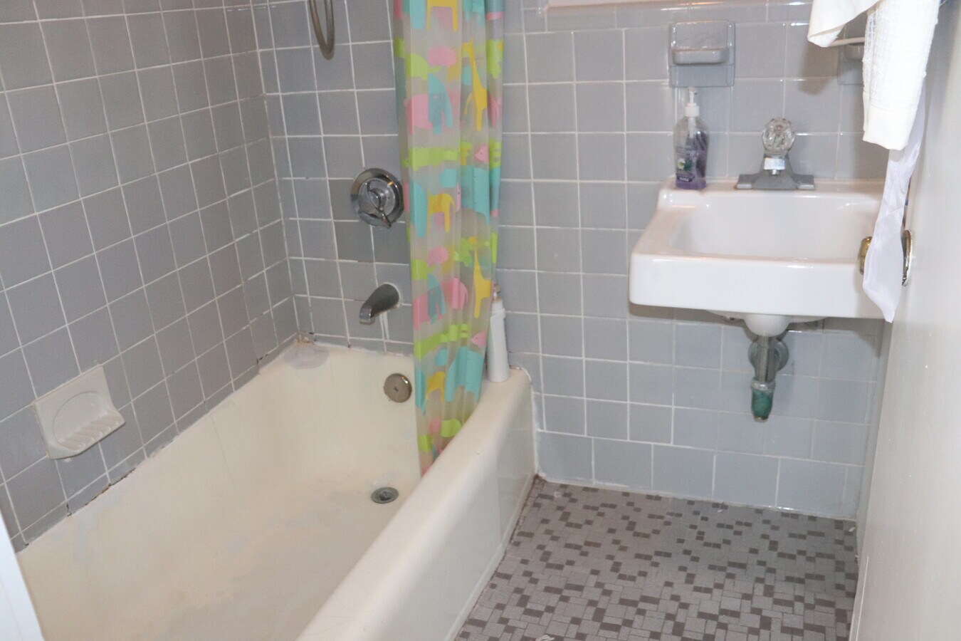 Photo - 8 Bishop Allen Dr Unit 3