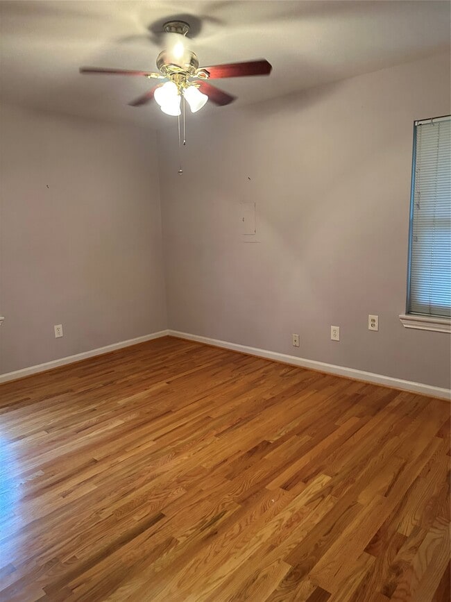 Photo - 3815 Gardendale Dr