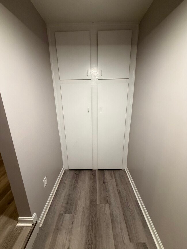 Photo - 406 N Broadway