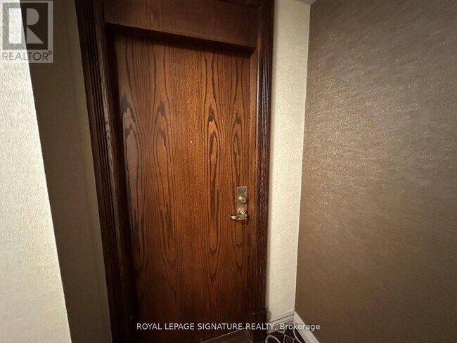 Photo - 156 Enfield Pl Unité 1803