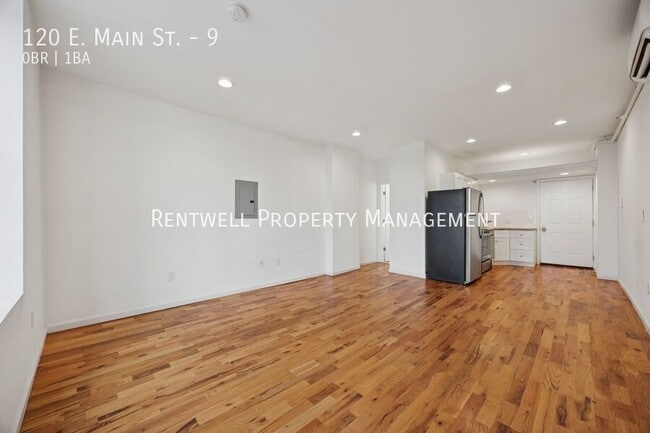 Photo - 120 E Main St Unit 9