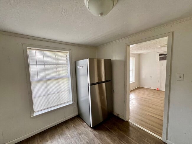 Photo - 1212 E Highland Ave