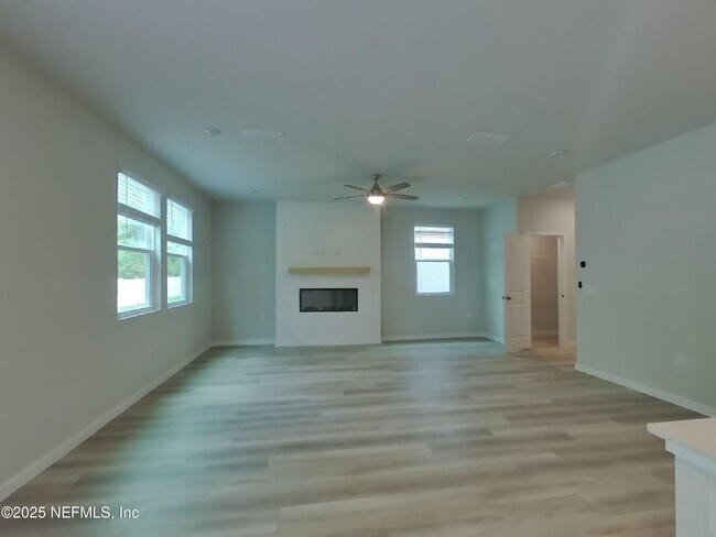 Photo - 14918 Macadamia Ln