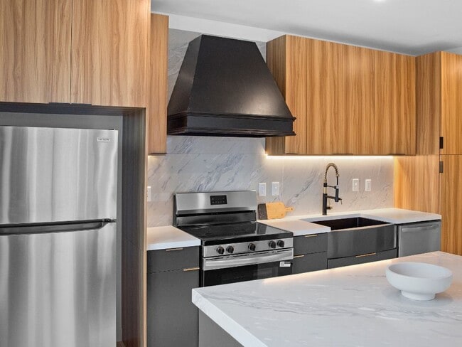 Photo - Lux: Wonderland in Crossroads / Katz on Main Apartamentos