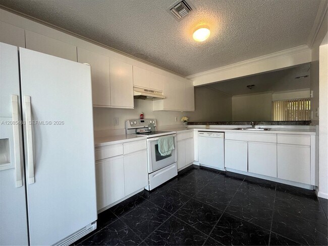 Photo - 781 Crystal Lake Dr