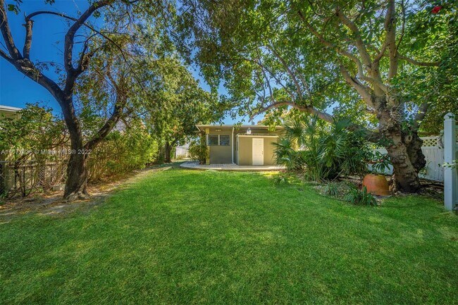 Photo - 3123 SW 25th Ter Unit 0