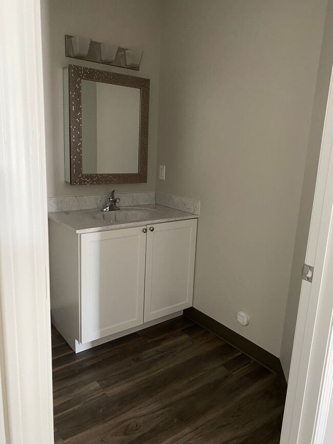 Photo - Heartland Apartments Unit 16