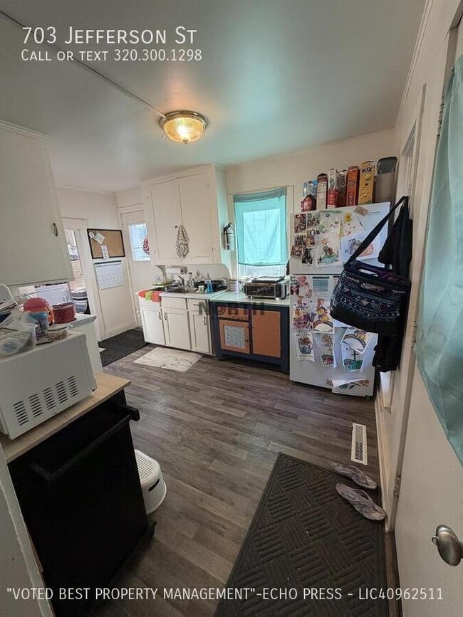 Photo - 703 Jefferson St