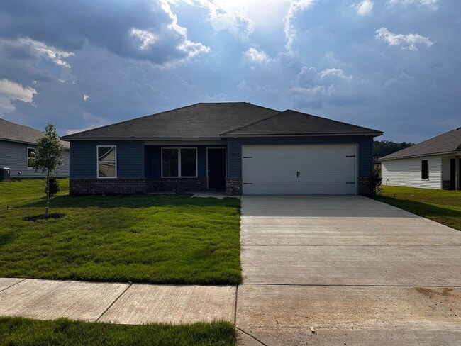 Building Photo - 2025 Home for Rent!